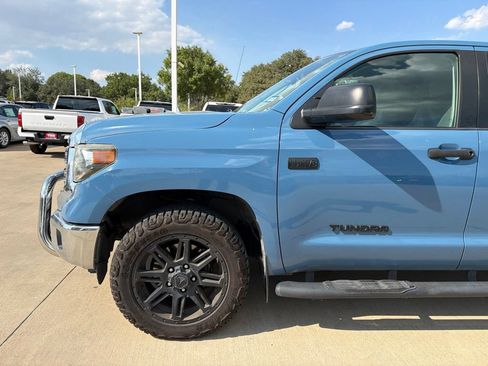 Used 2019 Toyota Tundra SR5 w/ SR5 Upgrade Package RWD image 2