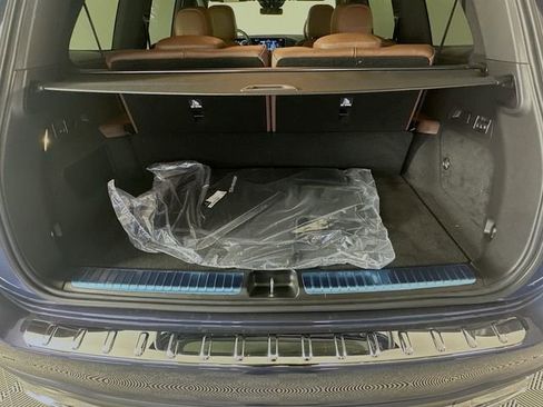 New 2026 Mercedes-Benz GLS 450 4MATIC image 27