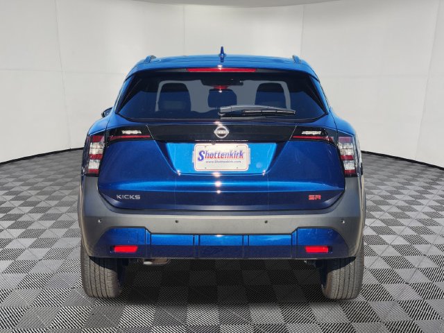 Used 2025 Nissan Kicks SR FWD image 6