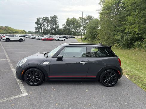 Used 2017 MINI Cooper S FWD image 8