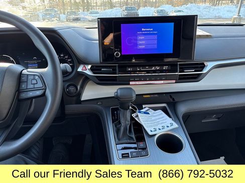 New 2026 Toyota Sienna LE image 17