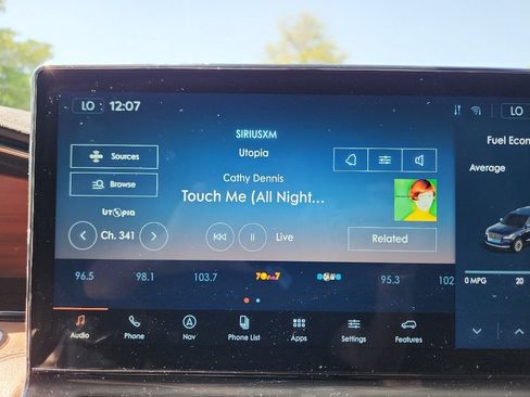 Used 2022 Lincoln Navigator Reserve image 18