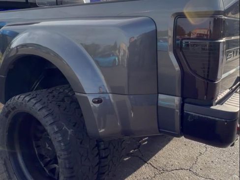 Used 2020 Ford F450 Lariat w/ Lariat Ultimate Package AWD/4WD image 9