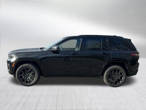 New 2025 Jeep Grand Cherokee Summit image 8