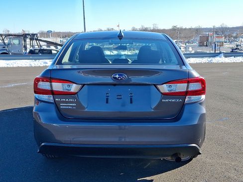 Used 2019 Subaru Impreza 2.0i Premium image 5