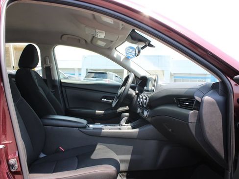 Used 2024 Nissan Sentra SV FWD image 26