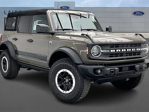 New 2025 Ford Bronco Big Bend w/ Black Diamond Package image 2