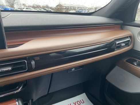 Used 2023 Lincoln Aviator Reserve w/ Equipment Group 201A AWD/4WD image 52