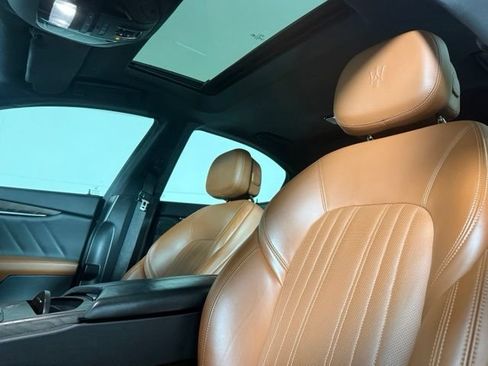 Used 2019 Maserati Ghibli S GranLusso RWD image 5