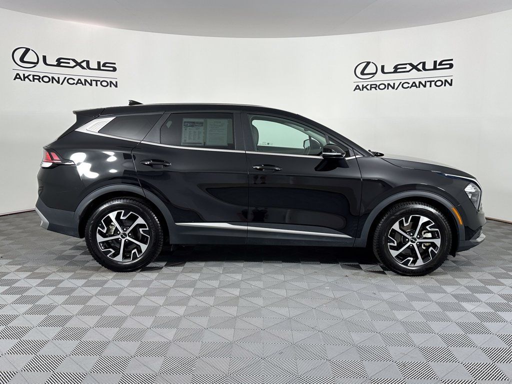 Used 2023 Kia Sportage EX FWD image 5