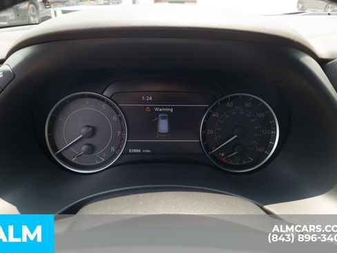 Used 2022 Nissan Armada Platinum w/ Captain's Chairs Package AWD/4WD image 15