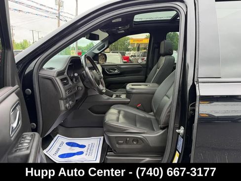 Used 2022 Chevrolet Suburban RST w/ Luxury Package AWD/4WD image 11