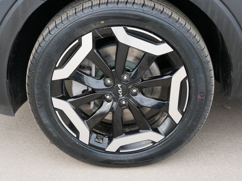 Certified 2023 Kia Telluride S w/ S Sunroof Package image 15