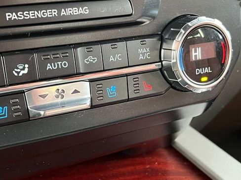 Used 2022 Ford F350 King Ranch w/ King Ranch Ultimate Package image 40