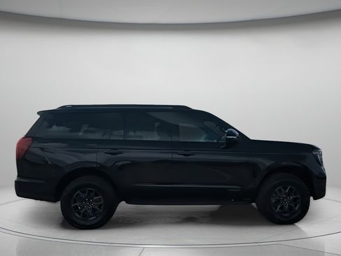 New 2026 Ford Expedition Tremor image 33