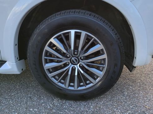 Used 2022 Nissan Armada SL w/ Captain's Chairs Package image 11