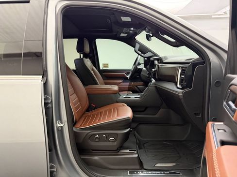 Used 2025 GMC Sierra 3500 Denali Ultimate AWD/4WD image 25
