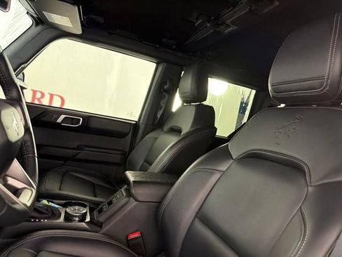 Used 2025 Ford Bronco Outer Banks w/ Sasquatch Package AWD/4WD image 11