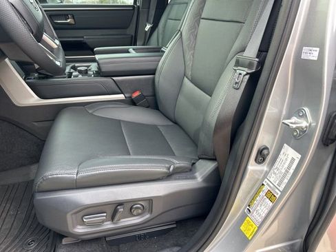 Used 2025 Toyota Tundra Limited image 14
