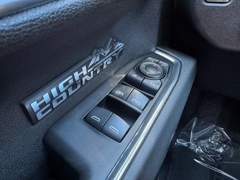 Certified 2024 Chevrolet Silverado 1500 High Country w/ Technology Package AWD/4WD image 33