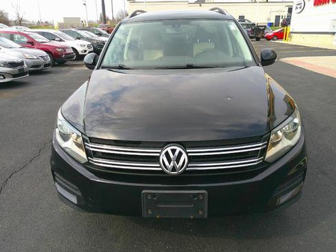 Used 2016 Volkswagen Tiguan S image 4