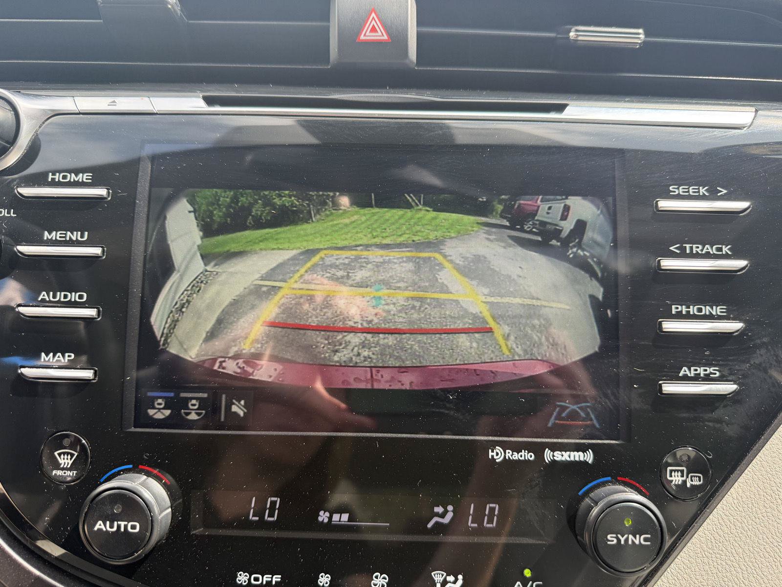 Used 2019 Toyota Camry SE w/ Audio Package FWD image 14