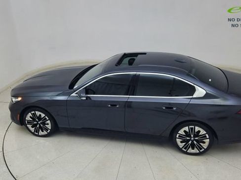 Used 2025 BMW 530i RWD image 82