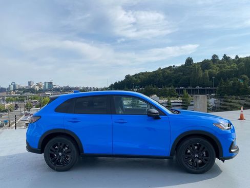 New 2026 Honda HR-V Sport image 3