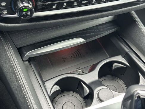 Certified 2023 BMW M550i xDrive w/ Executive Package image 38