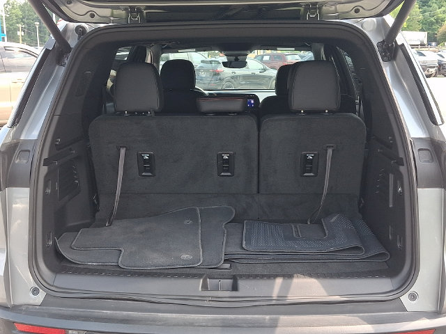 Used 2026 Chevrolet Traverse Z71 AWD/4WD image 32