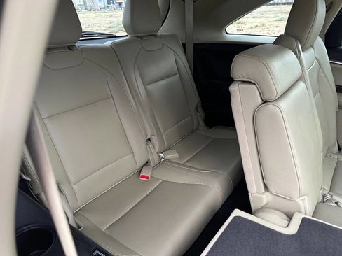 Used 2020 Acura MDX SH-AWD image 30