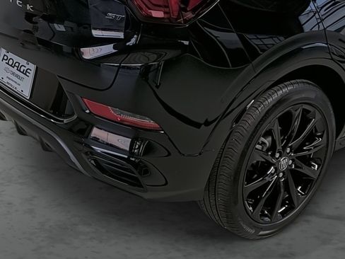 Used 2024 Buick Encore GX Sport Touring w/ Experience Buick Package image 13