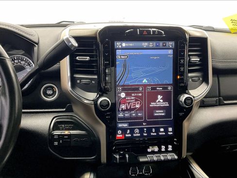 Used 2022 RAM 2500 Laramie AWD/4WD image 5