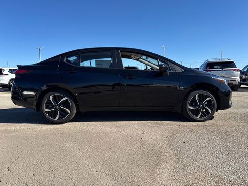 New 2025 Nissan Versa SR w/ Trunk Package image 7