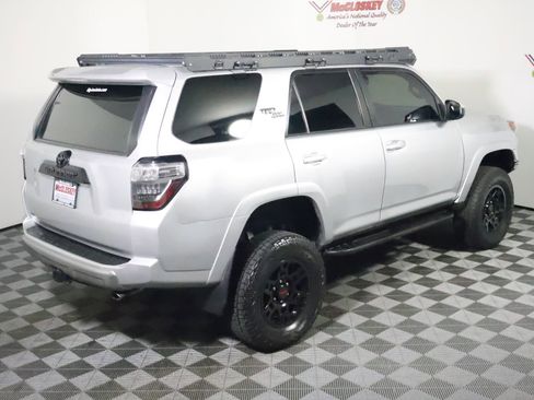 Used 2019 Toyota 4Runner TRD Off-Road Premium AWD/4WD image 4