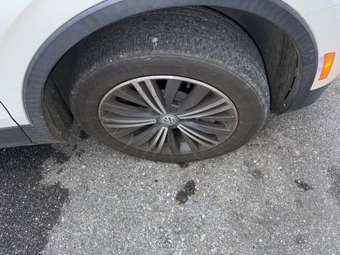 Used 2018 Volkswagen Tiguan SEL image 5