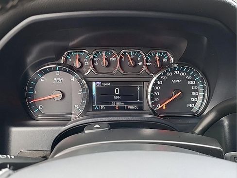 Used 2018 GMC Sierra 1500 SLE w/ SLE Value Package AWD/4WD image 19