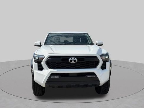 Used 2025 Toyota Tacoma TRD Off-Road AWD/4WD image 11