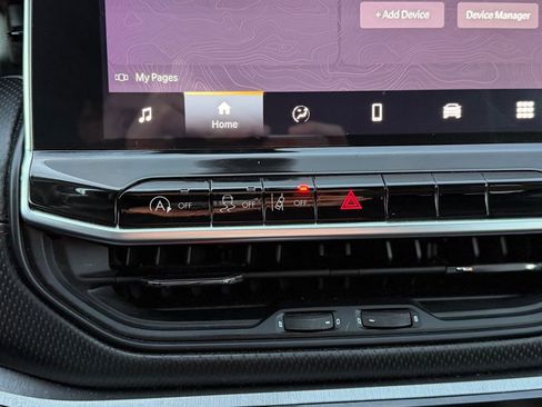 Used 2022 Jeep Compass Trailhawk w/ Trailhawk Convenience Group image 16