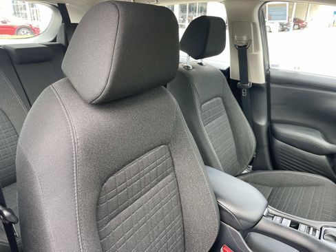 Certified 2025 Honda HR-V LX image 22