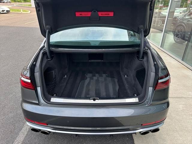 Certified 2023 Audi S8 AWD/4WD image 32