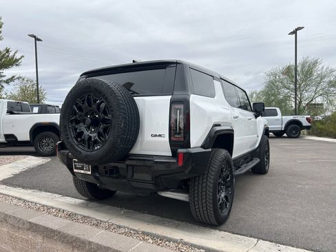 Used 2025 GMC Hummer EV 2X image 3