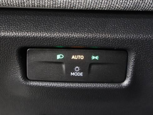 Used 2025 Volkswagen Tiguan S AWD/4WD image 36