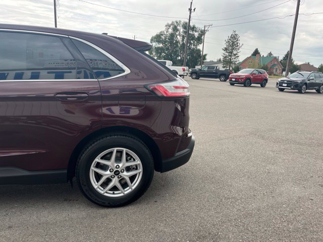 Used 2024 Ford Edge SEL AWD/4WD image 8