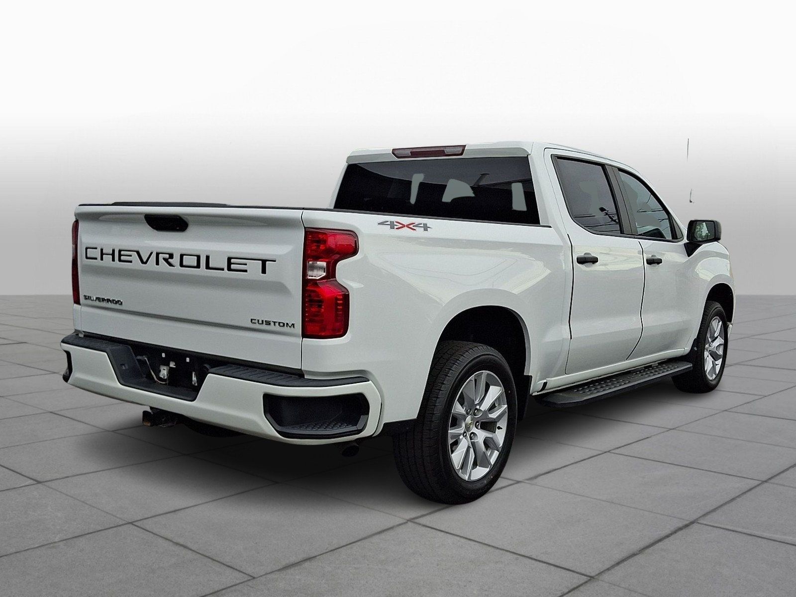 Used 2023 Chevrolet Silverado 1500 Custom AWD/4WD image 7