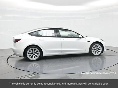 Used 2022 Tesla Model 3 Long Range image 5