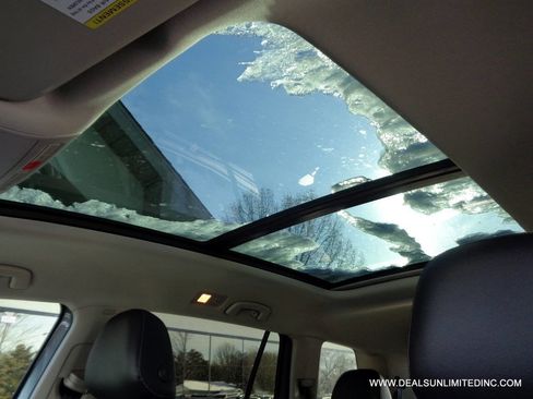 Used 2018 Volkswagen Atlas SEL image 17