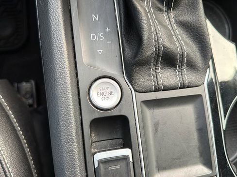 Used 2023 Volkswagen Atlas SE w/ Panoramic Sunroof Package FWD image 26