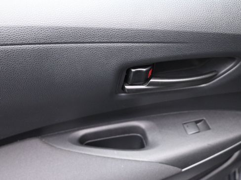 Used 2024 Toyota Corolla LE FWD image 15