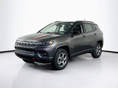 Used 2022 Jeep Compass Trailhawk w/ Sun and Sound Group AWD/4WD image 1